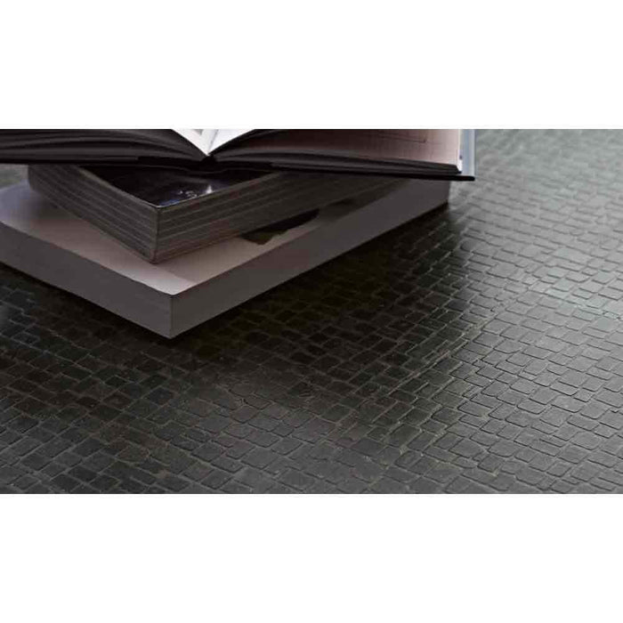 Karndean Michelangelo Iconic Shade Italian Mosaic Umbrian Nero Tile (Per M²) - Unbeatable Bathrooms