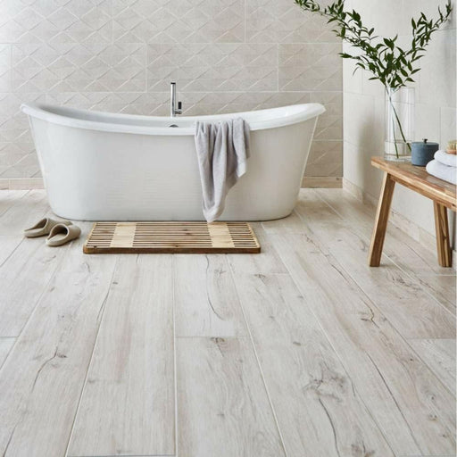 Splendour Mumble900x150 Light Oak Anti-Slip Wood Effect Tile - Unbeatable Bathrooms