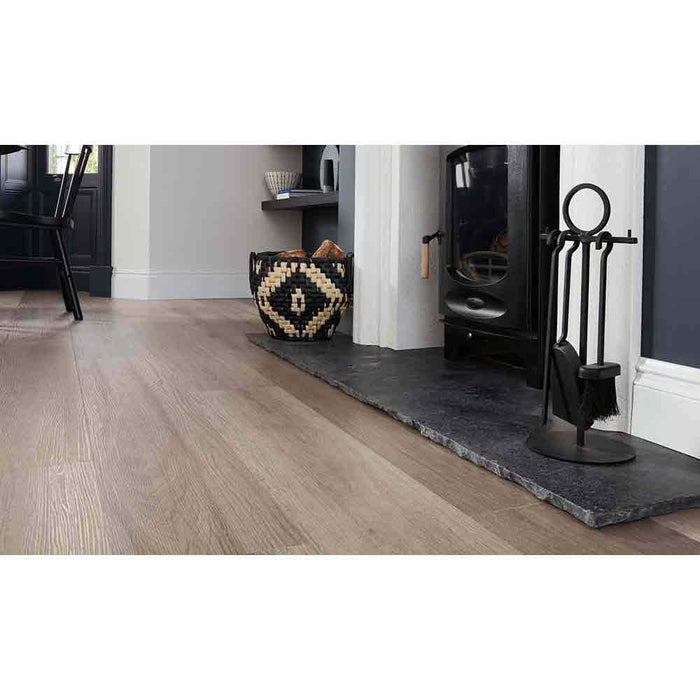 Karndean Korlok Wood Shade Washed Grey Ash Tile (Per M²) - Unbeatable Bathrooms